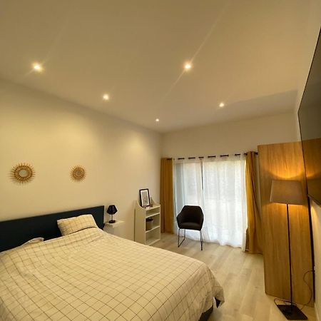 Studio En Provence Avec Piscine La Barben ภายนอก รูปภาพ