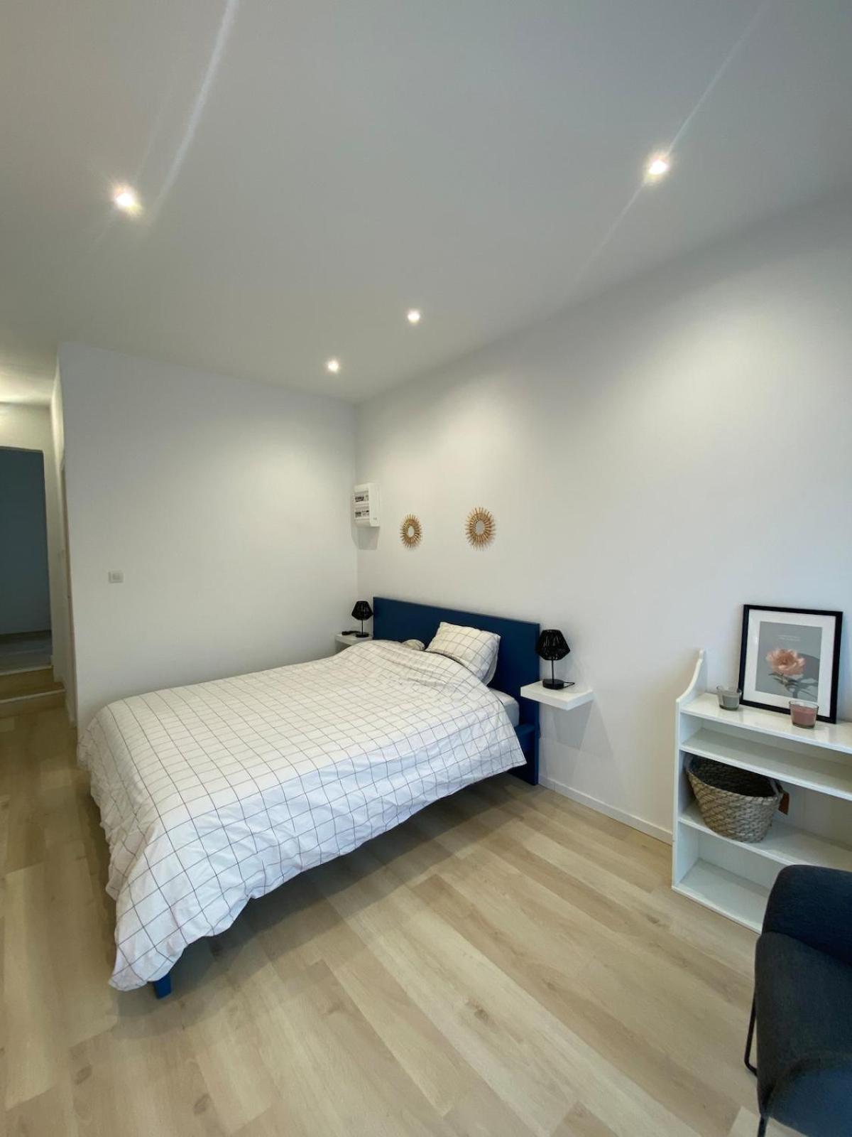 Studio En Provence Avec Piscine La Barben ภายนอก รูปภาพ