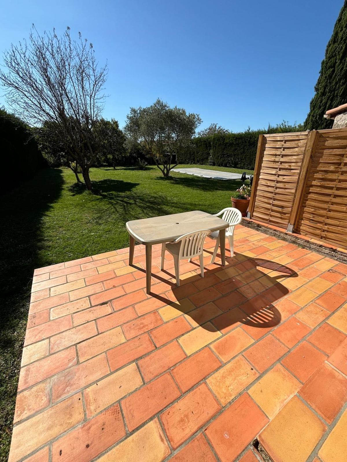 Studio En Provence Avec Piscine La Barben ภายนอก รูปภาพ